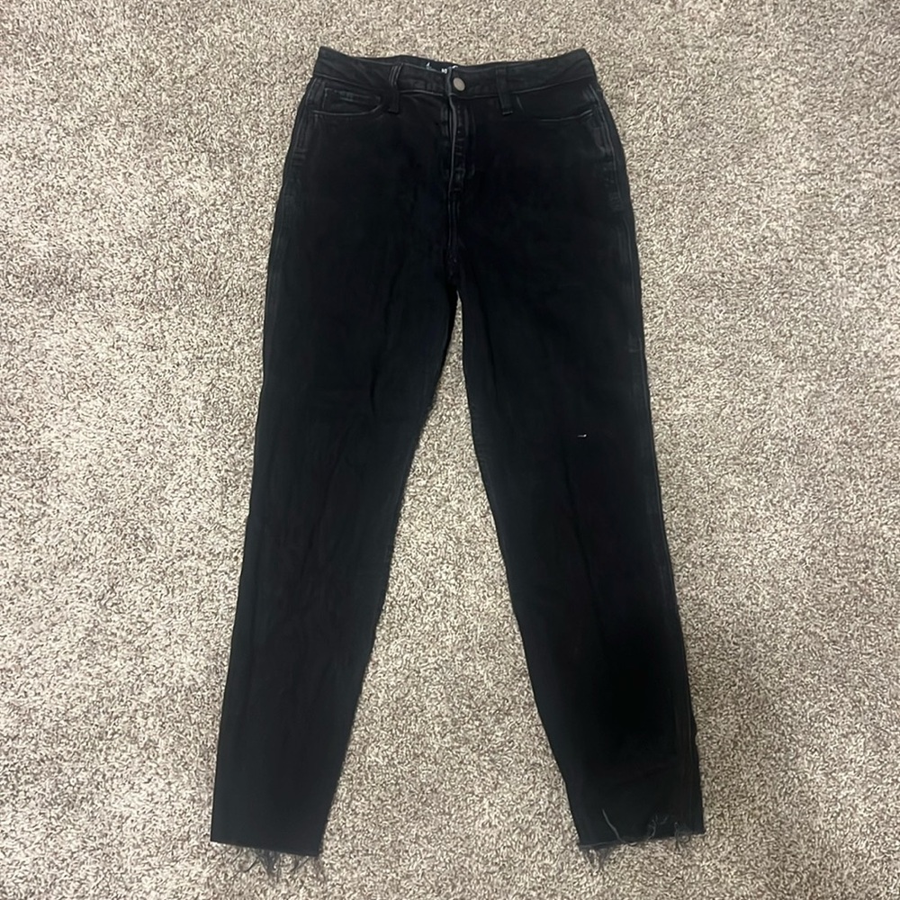 Hollister: Ultra-high rise mom Jean size 1R